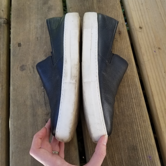 Chelsea + Crew Black Leather Slip On Sneakers 9 - Picture 2 of 6